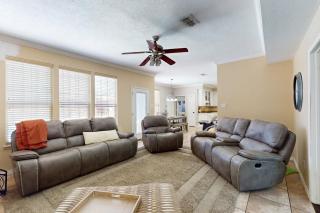 The Corner House - Grand Prairie - 7