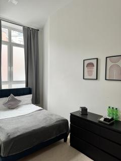 Heaven Homes - Doppelzimmer mit eigenem Bad - Düsseldorf - 5