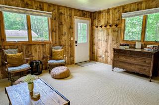 Rustic Retreat - Honor - 5