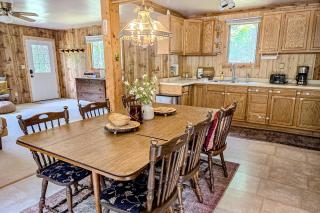 Rustic Retreat - Honor - 4