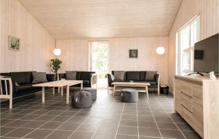 Four-Bedroom Holiday Home In Lokken - Løkken - 2