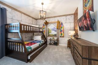 Colorful 8 Bdrm Home with Theater at Encore - Orlando - 6
