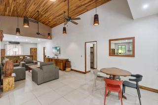 Spacious 3-Bedroom Coastal Home with Shared Pool, Outdoor Living & Steps to Playa Potrero - 6