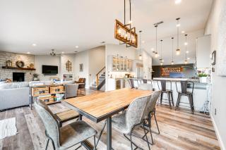 Lakefront Home Hot Tub and Game Room in Spicewood - Spicewood - 4