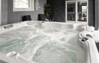 Lovely Home In Sandefjord With Jacuzzi - Sandefjord - 1