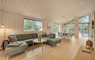 Stunning Home In Henne With Kitchen - 8