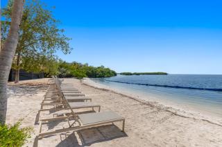 Beachside Resort & Residences - Key West - 5