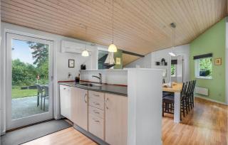 3 Bedroom Awesome Home In Ebeltoft - Ebeltoft - 3