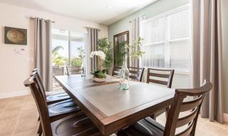 Airy 8 Bdrm Retreat with Water Park Views in Encore - Orlando - 2