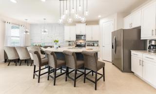 Charming Colorful 4 Bdrm Home with Fun Loft in Encore - Orlando - 2