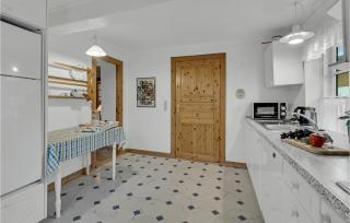 Two-Bedroom Holiday Home In Krusa - Kruså - 4