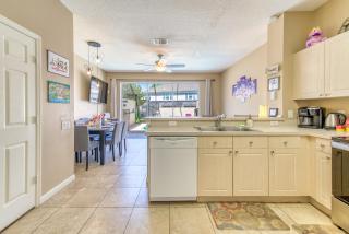 Magical Getaway Close to Disney! Pool, Gym, & WiFi - Kissimmee - 1
