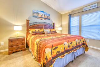 Magical Getaway Close to Disney! Pool, Gym, & WiFi - 7