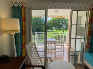 News CleEnMain-Studio Babzou plus cadeau - Vue mer-Piscine-Jacuzzi-Plage-Bar - 8