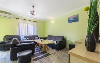 2 Bedroom Cozy Apartment In Pula - Pula - 3