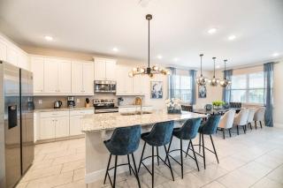 Sophisticated 7 Bdrm Villa with Home Theater at Encore - Orlando - 2