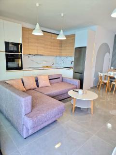 New Beachfront Apartment Pirali in Saranda City - Saranda - 3