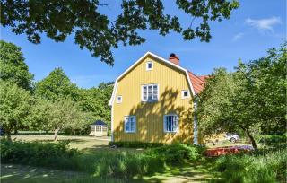 Two-Bedroom Holiday Home In Vaxjo - 2