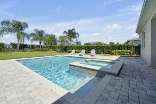 EC482 - Contemporary Oasis With Gaming Areas at Encore - Orlando - 9