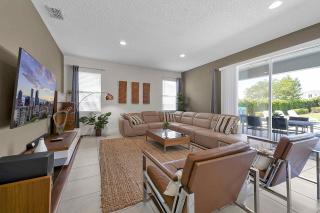 EC482 - Contemporary Oasis With Gaming Areas at Encore - Orlando - 6