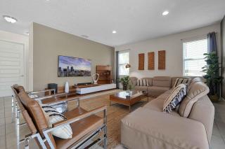 EC482 - Contemporary Oasis With Gaming Areas at Encore - Orlando - 5