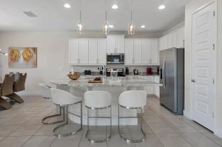 EC482 - Contemporary Oasis With Gaming Areas at Encore - Orlando - 3