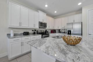 EC482 - Contemporary Oasis With Gaming Areas at Encore - Orlando - 1