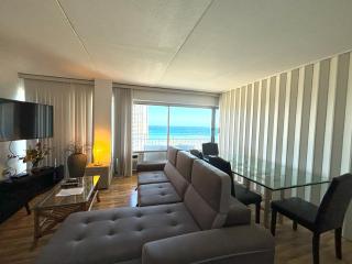 Ilikai Apt 1618 - Spacious 2BR 2BA Unit with Stunning Ocean-Lagoon View - 3
