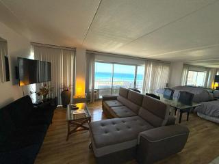 Ilikai Apt 1618 - Spacious 2BR 2BA Unit with Stunning Ocean-Lagoon View - 7