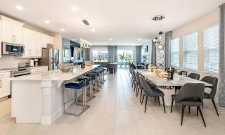 Energetic Bright 9 Bdrm Villa With Theater at Encore - Orlando - 2