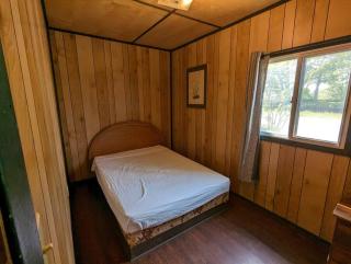 Tiny Wood Cottage 05 - Wasaga Beach - 9
