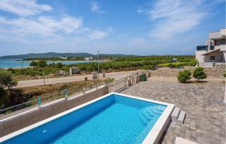 Stunning Apartment In Sibenik - 9