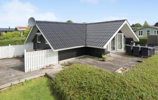 3 Bedroom Awesome Home In Juelsminde - Sønderby - 0