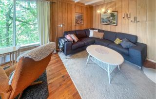 4 Bedroom Stunning Home In Lyngdal - Lyngdal - 9