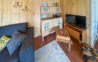 4 Bedroom Stunning Home In Lyngdal - Lyngdal - 8