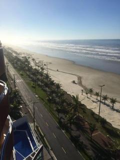 Apartamento frente ao mar - Praia Grande - 9