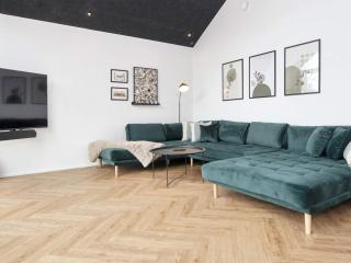 Luxury Lakeside Retreat - By Traum Ferienwohnungen - 2