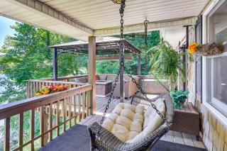 Lakefront Blairsville House with Game Room and Hot Tub - 9