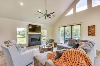 Riverfront Murfreesboro Cabin with Fire Pit - 6