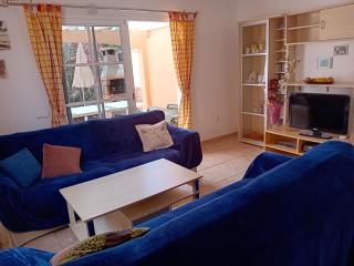 Modernes Ferienhaus mit Terrasse und Balkon - Caleta de Fuste - 1