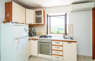 Amazing Home In Zaton Doli With Kitchen - Doli - 5