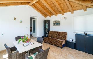 Amazing Home In Zaton Doli With Kitchen - Doli - 4