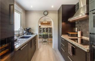 Lovely Home In Santa Pola - 5