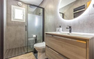 Lovely Home In Santa Pola - 2