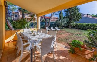 Beautiful Home In Pomer With Wifi - Pomer - 8