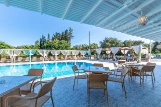 Sandy Beach Complex by Konnect - Poolside Studios & Seaside Apartments - Kavos - 2