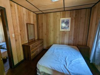 Tiny Wood Cottage 08 - Wasaga Beach - 4