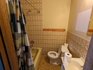 Tiny Wood Cottage 08 - Wasaga Beach - 2