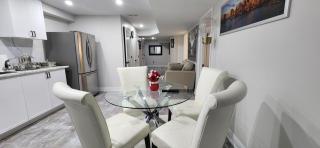 Entire 2 Bedroom Apartment in Kitchener - Kitchener - 7