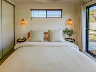 Welcome to Vineside - 1